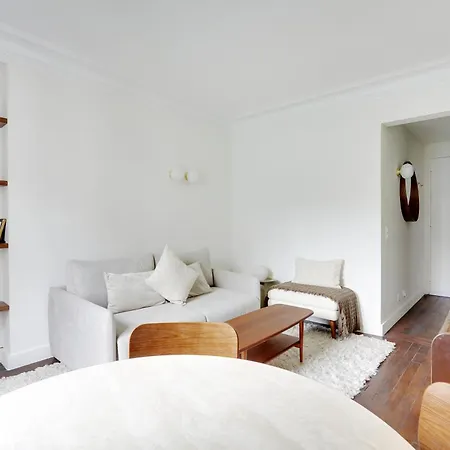 Pick A Flat's In Saint-germain - Rue De Sevres Parijs